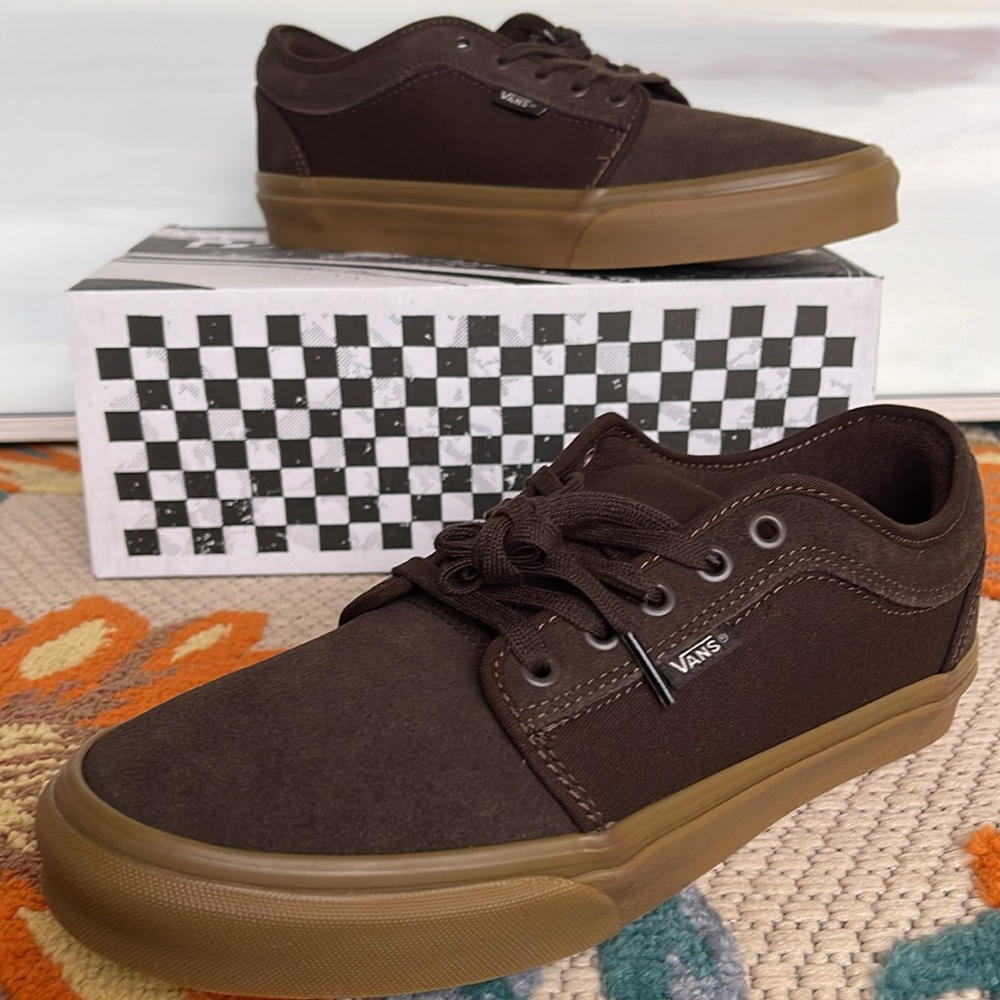 Vans Men’s Skate Chukka Low
Dark Brown/Gum
VN0A4BX4BF3
Sneakers - Picture 2 of 16